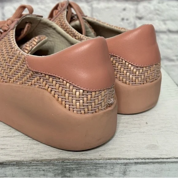 Stylish Pink Woven Women's Sneakers - Picture 10 of 16